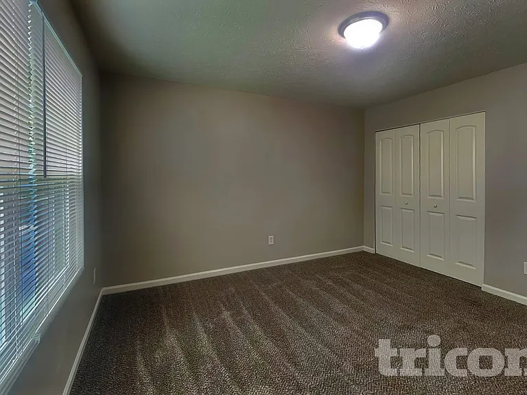 2027 Shadow Creek Blvd — Photo 15