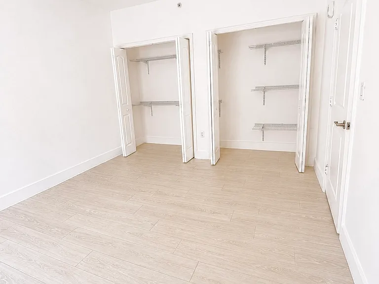 6918 Bay Dr — Photo 13