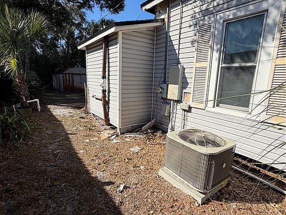 3rd image of 1002 Carolina Ave