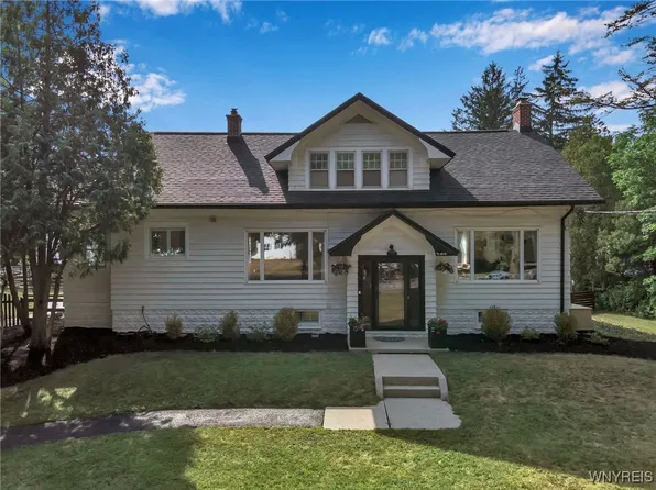 4100 Ransom Rd, Clarence, NY 14031