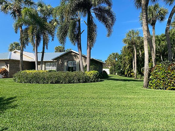 5th image of 2120 Mangrove Dr