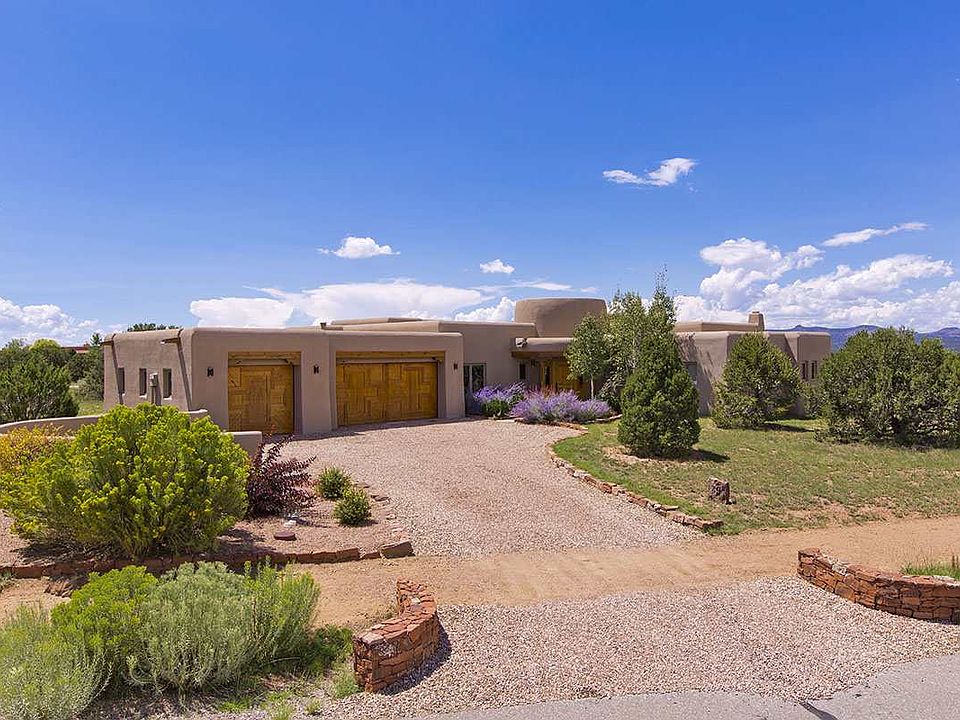 1st image of 49 Paseo Aragon