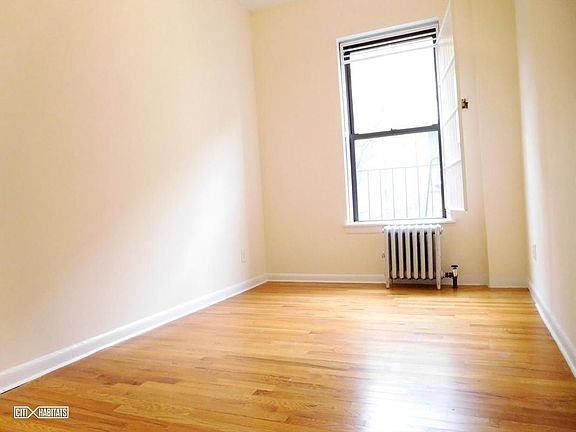 5th image of 204 W 106th St APT 44