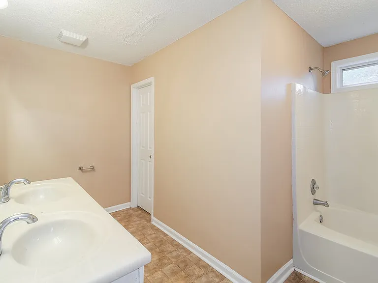 4736 Bob White Run — Photo 12