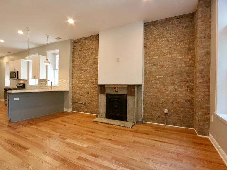 1921 S Peoria St #2 — Photo 4