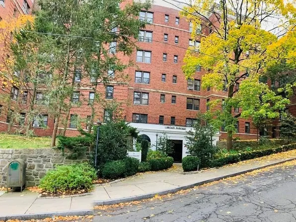 1 Broad Parkway #6C, White Plains, NY 10601