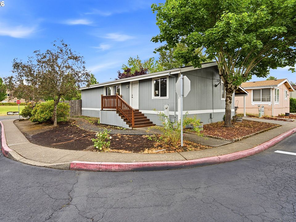 1st image of 1949 SE Palmquist Rd Unit 1