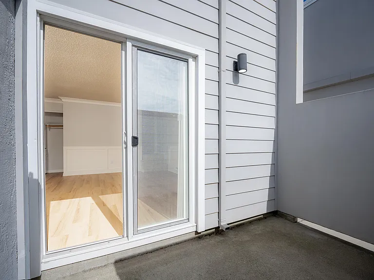 Breakwater 2 Bed Breakwater 2 Bed