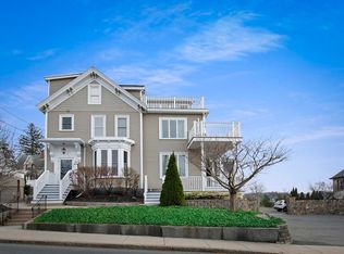 160 Prospect St APT 1, Gloucester, MA 01930