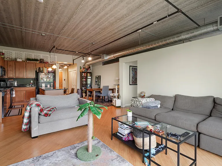 101 Curry Ave #402 — Photo 4