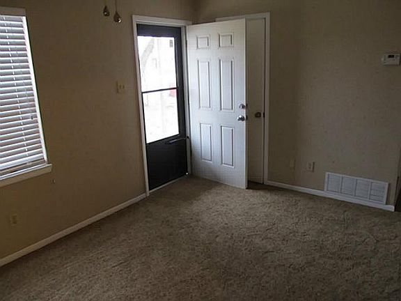 4th image of 5331 Durango Dr
