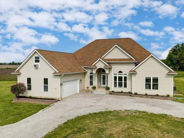 10683 Bitz Rd, Maybee, MI 48159