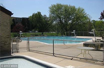 4th image of 7420 Westlake Ter APT 909