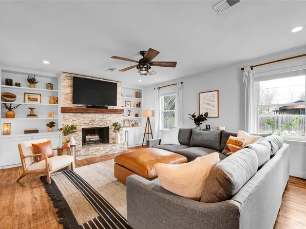 2031 Housley Dr, Dallas, TX 75228