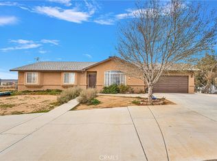11920 3rd Ave, Hesperia, CA 92345