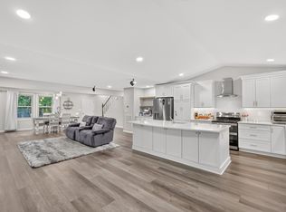 1011 Valley Ln, White House, TN 37188