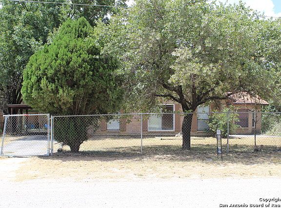 2nd image of 261 Shalimar Dr