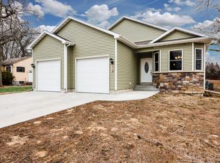 2929 W John Beers Rd, Stevensville, MI 49127