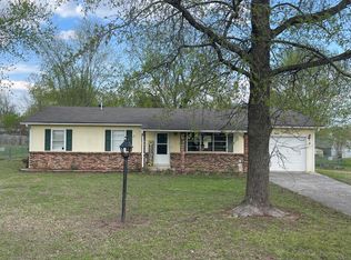 345 Bayless Ct, Gassville, AR 72635