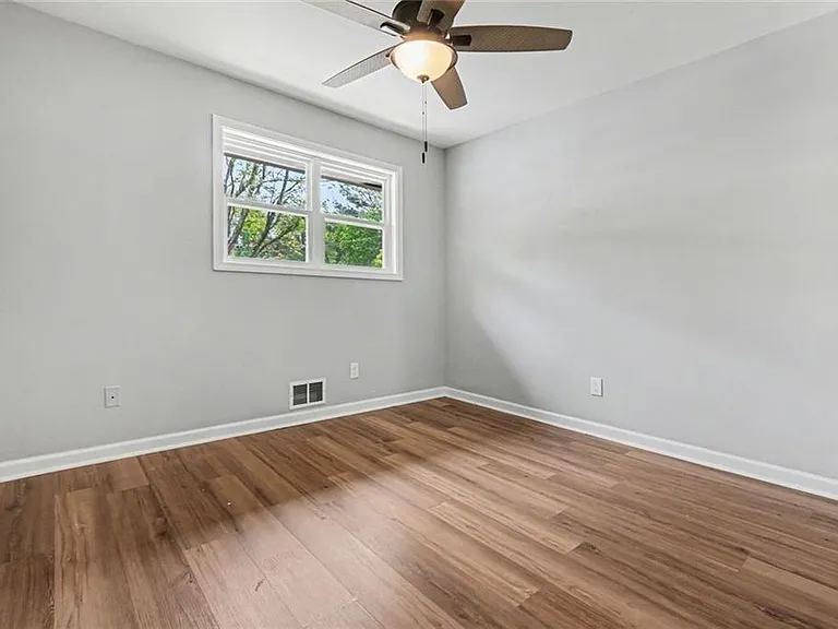 2952 N Dekalb Dr #A — Photo 8