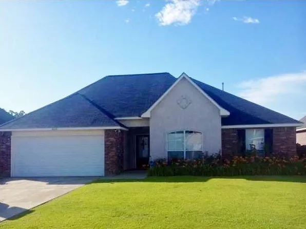 10049 Park Ridge Ave, Denham Springs, LA 70706