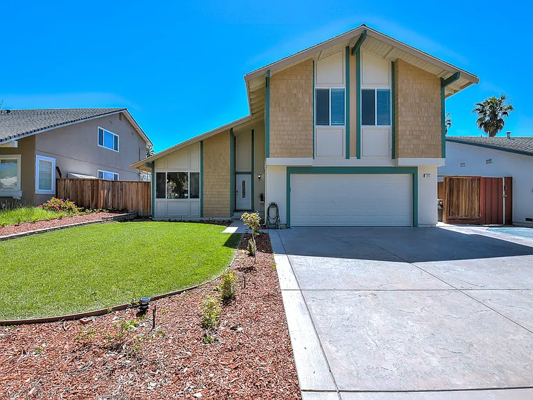 145 Tonopah Dr — Photo 26