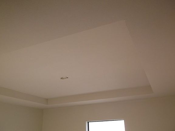 5th image of 439 Daisy Diaz Dr