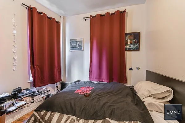 Rented by Bond New York | media 4