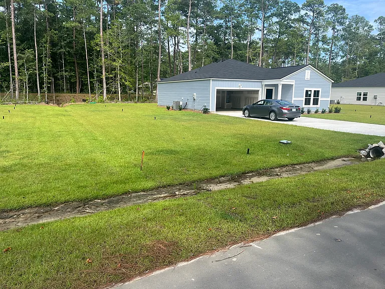 1030 Harbor Dr — Photo 3