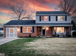 105 Purnell Ave, Cinnaminson, NJ 08077