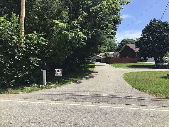 Street view, off Milton St.