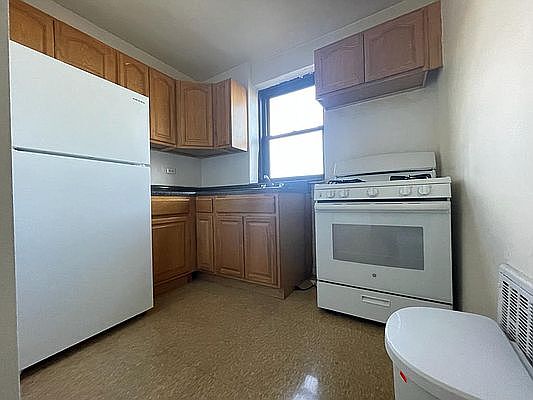 1st image of 1478 E 28th St #5J