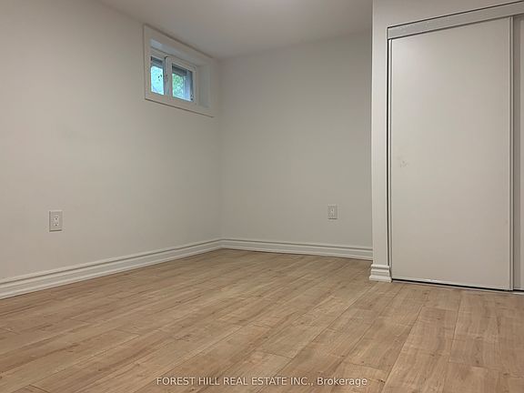 4th image of 63 Pinegrove Ave
