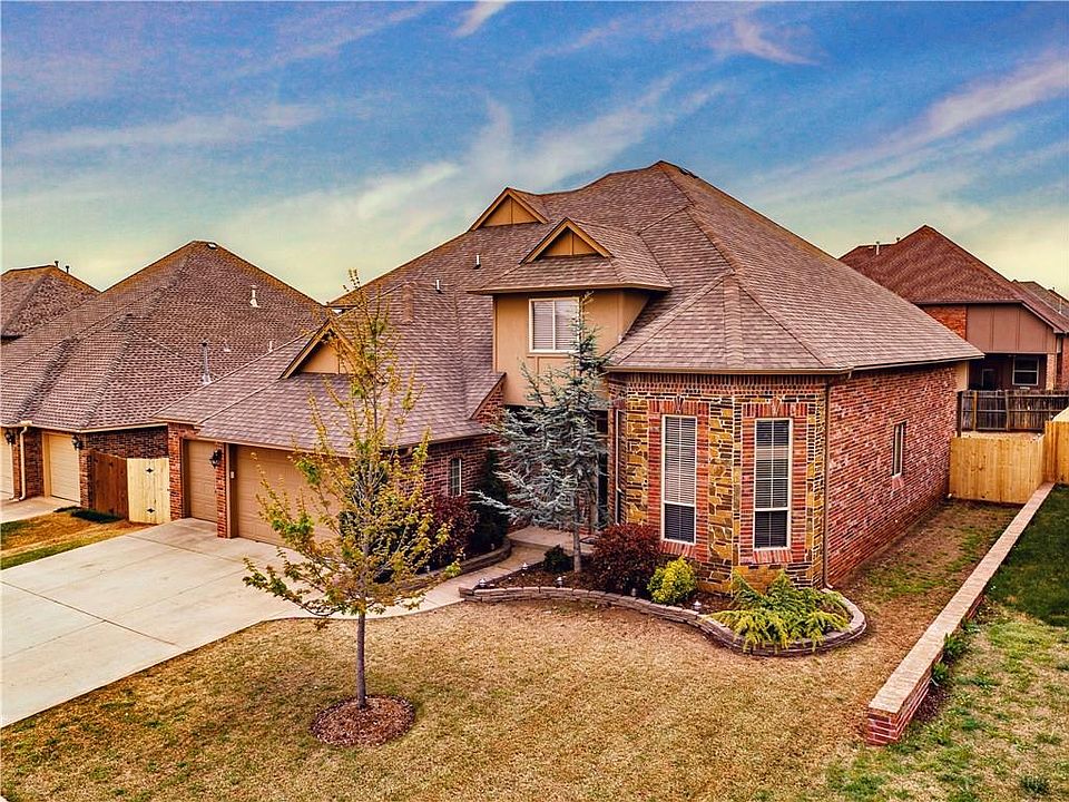 1st image of 924 Justin Dr