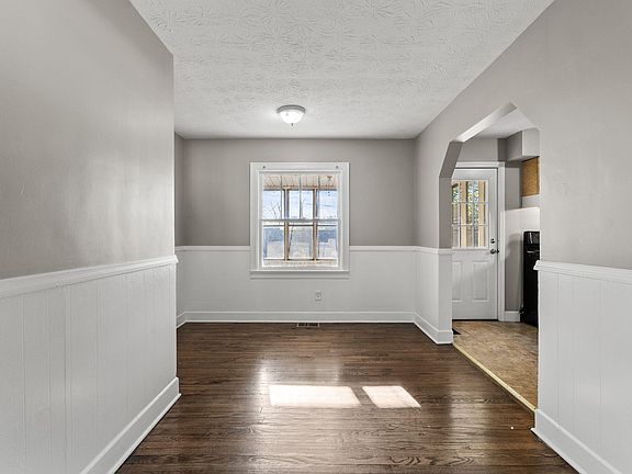 5th image of 154 Northwood Dr