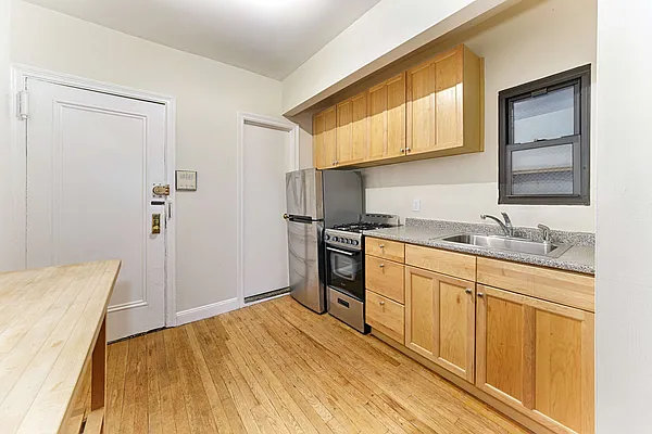 Rented by Brown Harris Stevens | media 11