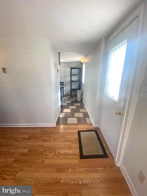1 bed, 1.0 bath, 735 sqft, $1,450 — Photo 2