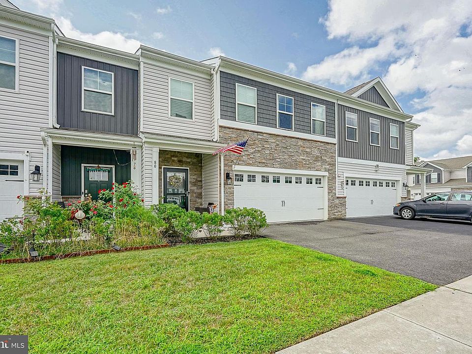 1st image of 80 Morley Blvd