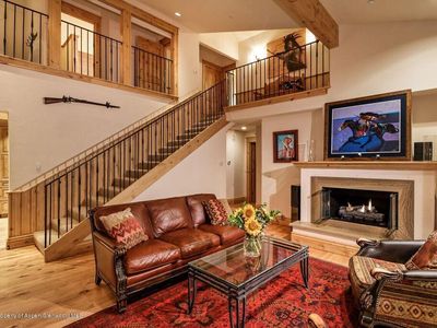 33 Pitkin Mesa Dr, Aspen, CO, 81611