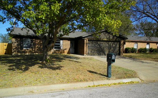1st image of 4002 Eastridge Dr