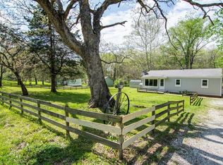 4871 N Highway Pp, Columbia, MO 65202