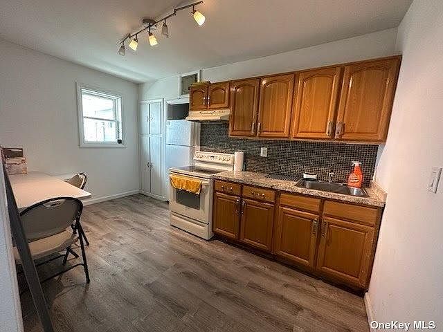 2nd image of 16 Bayville Ave #B2