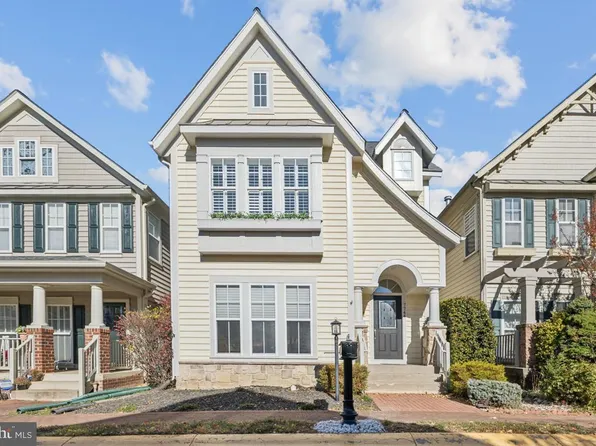 7744 Grandwind Dr, Lorton, VA 22079