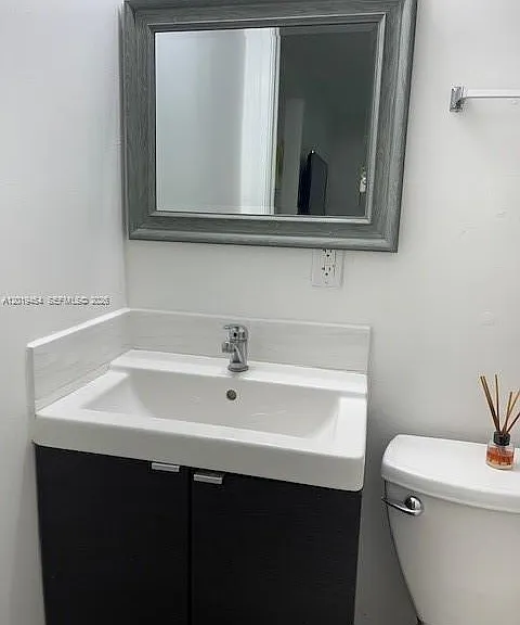 410 NW 31st St #2 — Photo 9
