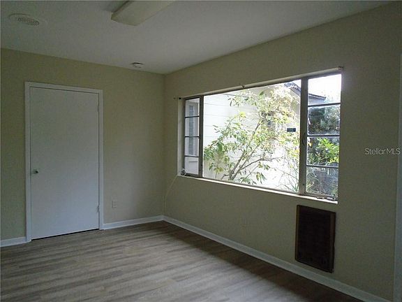 2nd image of 305 S Saturn Ave