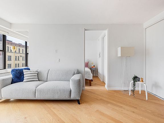 4th image of 85 Livingston St APT 7G