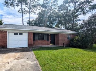 233 Bluebird Dr, Slidell, LA 70458
