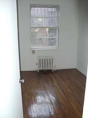 Rented by Eric Goodman Realty Corp | media 12