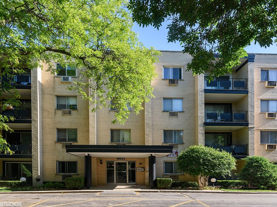 1st image of 1340 W Touhy Ave APT 101