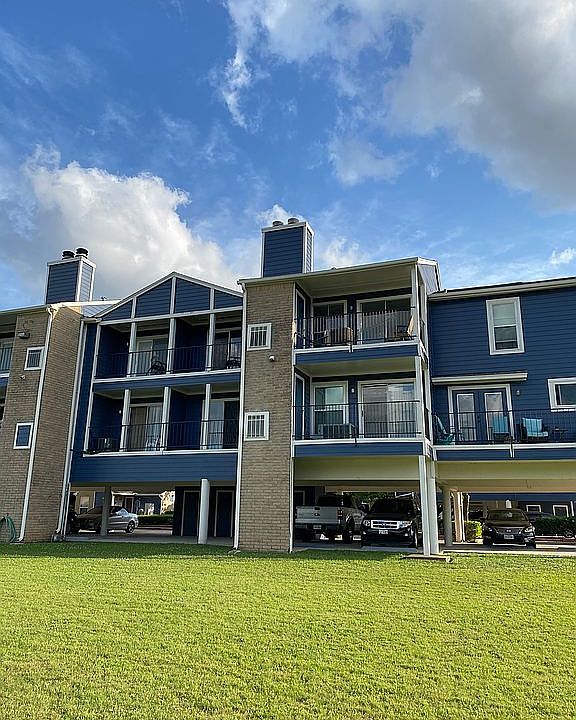 2nd image of 18511 Egret Bay Blvd APT 102